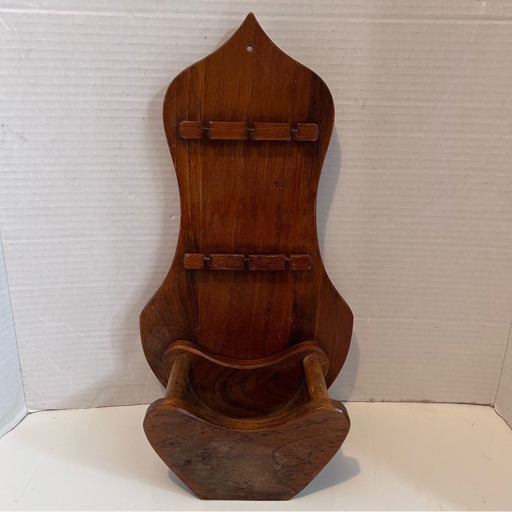 Vintage wall mount wooden 16-spoon rack with a caddy organizer